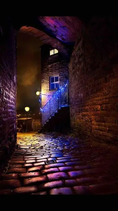 Haworth Prime Location 3 Bedroom Duplex Apartment
