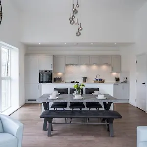 Apartment The Sidings, Luxury Penthouse,, Haworth